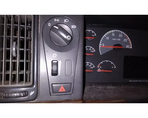 VOLVO VNL HEADLAMP SWITCH