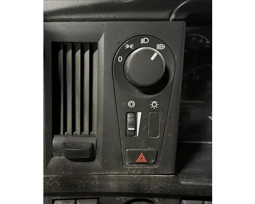 VOLVO VNL HEADLAMP SWITCH