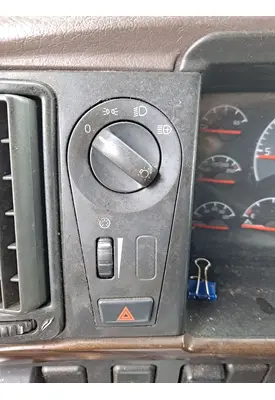 VOLVO VNL HEADLAMP SWITCH