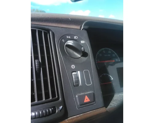 VOLVO VNL HEADLAMP SWITCH