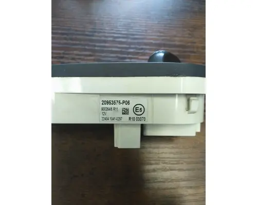 VOLVO VNL HEADLAMP SWITCH