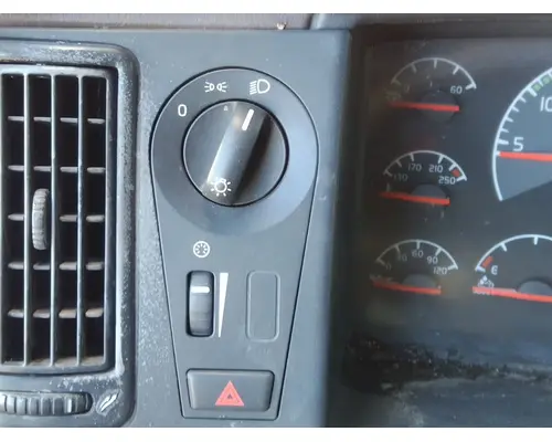 VOLVO VNL HEADLAMP SWITCH