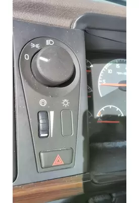 VOLVO VNL HEADLAMP SWITCH