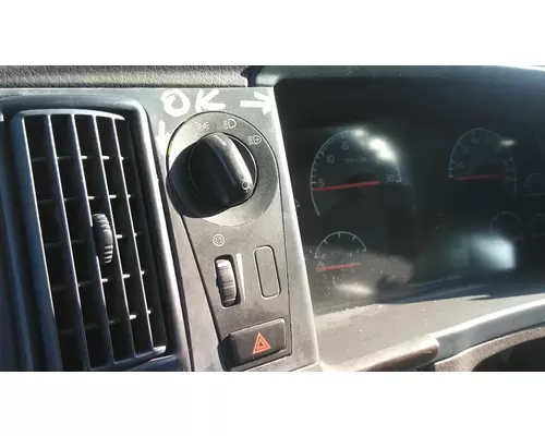 VOLVO VNL HEADLAMP SWITCH