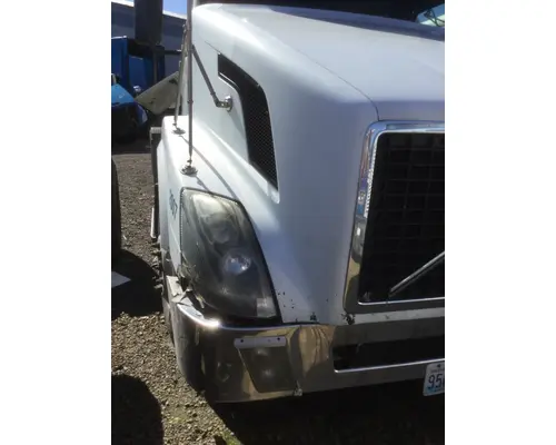 VOLVO VNL HOOD