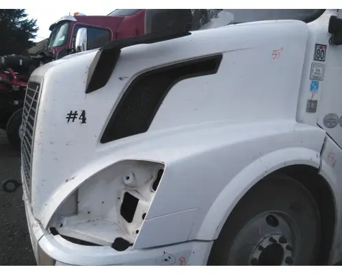 VOLVO VNL HOOD