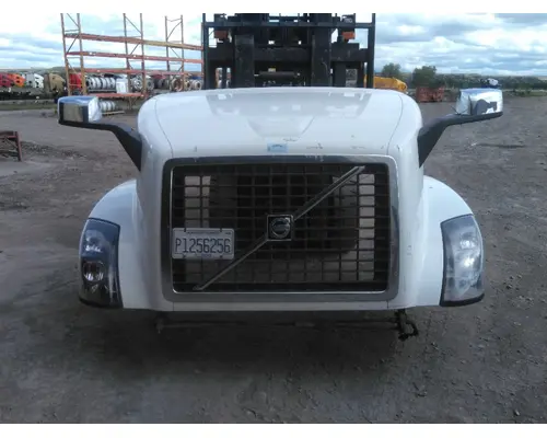 VOLVO VNL HOOD