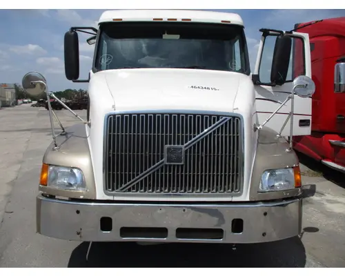 VOLVO VNL HOOD