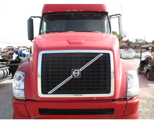 VOLVO VNL HOOD