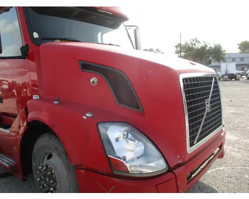 VOLVO VNL HOOD