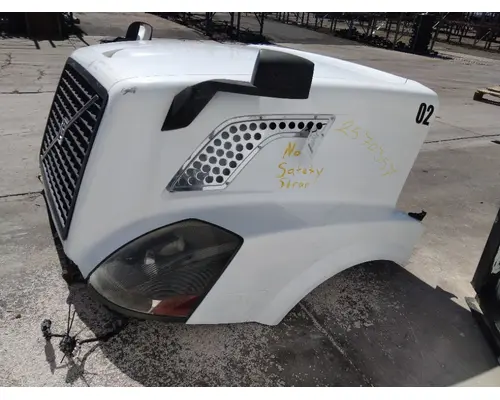 VOLVO VNL HOOD