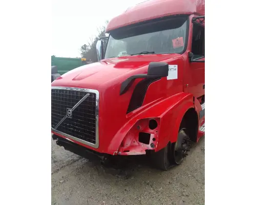 VOLVO VNL HOOD