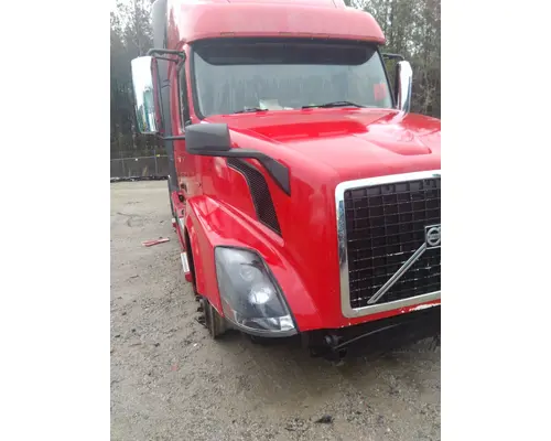 VOLVO VNL HOOD