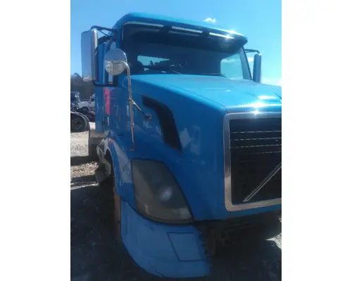 VOLVO VNL HOOD