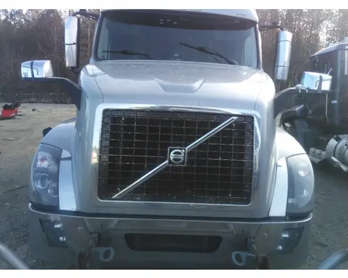 VOLVO VNL HOOD