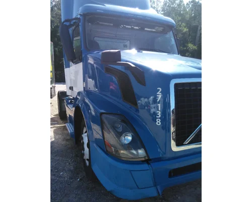 VOLVO VNL HOOD