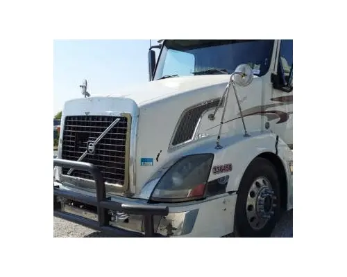 VOLVO VNL HOOD