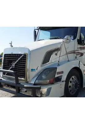 VOLVO VNL HOOD