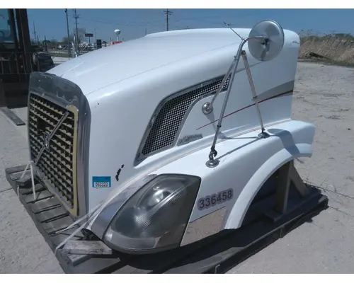 VOLVO VNL HOOD