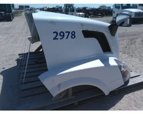 VOLVO VNL HOOD