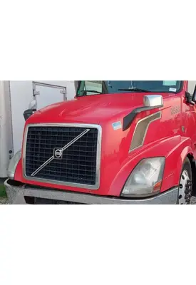 VOLVO VNL HOOD