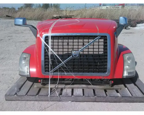 VOLVO VNL HOOD