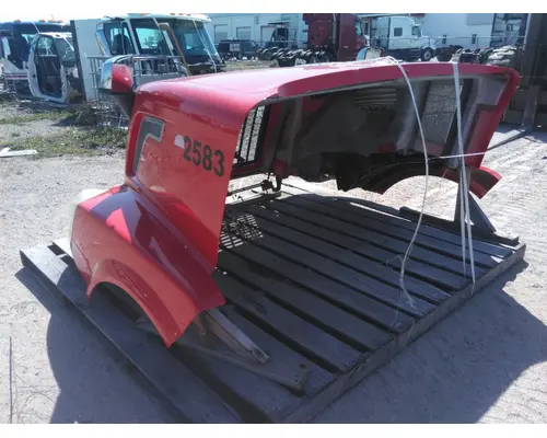 VOLVO VNL HOOD