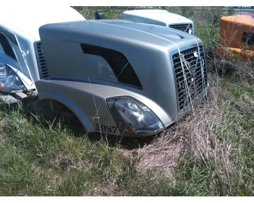 VOLVO VNL HOOD