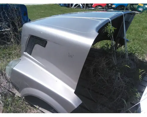 VOLVO VNL HOOD
