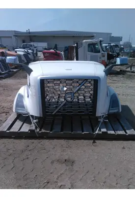 VOLVO VNL HOOD
