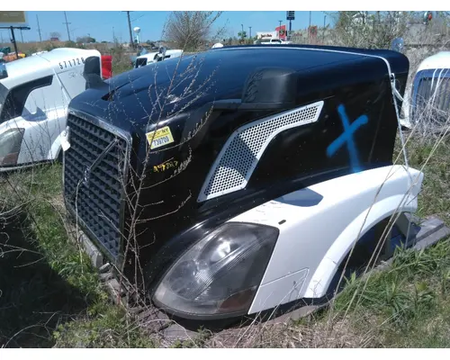 VOLVO VNL HOOD