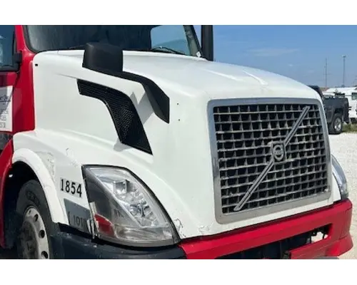 VOLVO VNL HOOD