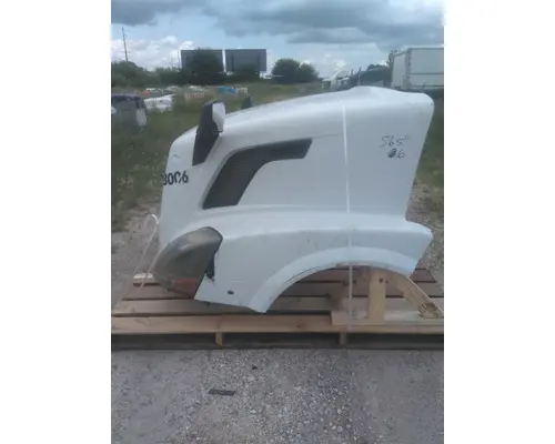 VOLVO VNL HOOD