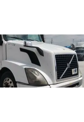 VOLVO VNL HOOD