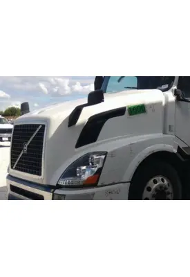 VOLVO VNL HOOD
