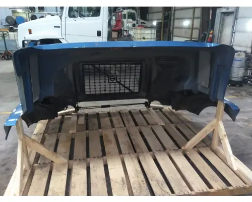 VOLVO VNL HOOD