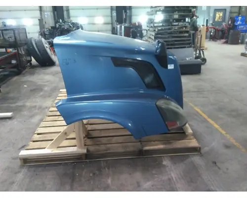 VOLVO VNL HOOD