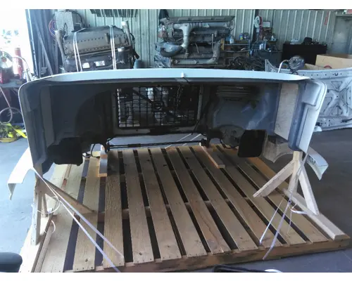 VOLVO VNL HOOD