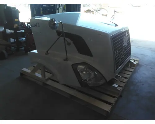 VOLVO VNL HOOD