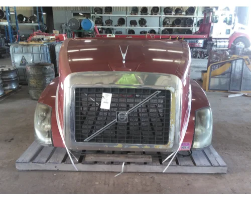 VOLVO VNL HOOD