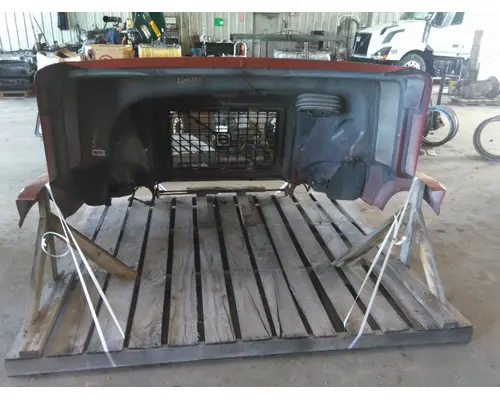 VOLVO VNL HOOD