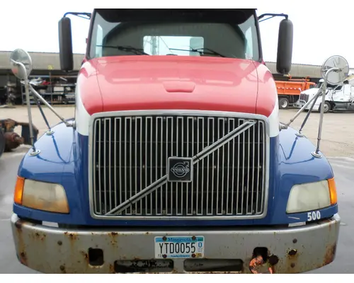 VOLVO VNL HOOD
