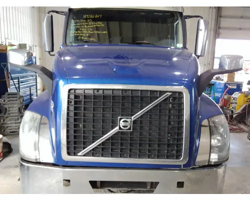 VOLVO VNL HOOD