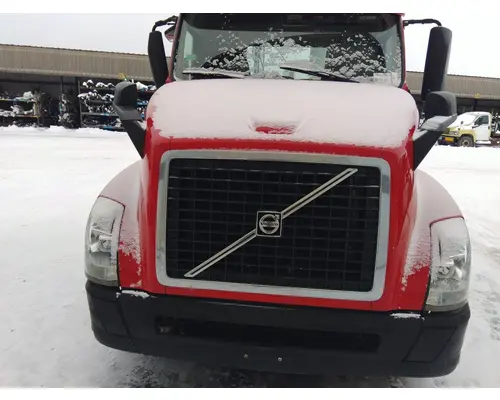 VOLVO VNL HOOD