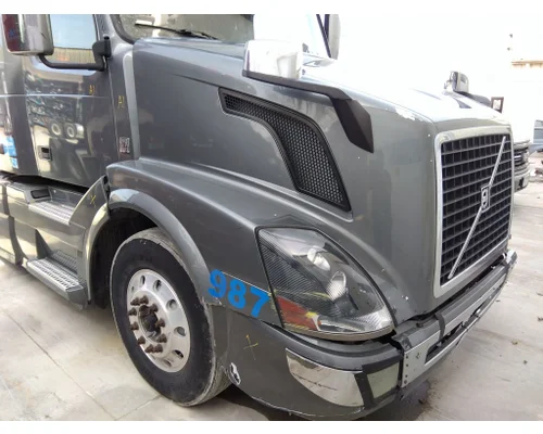 VOLVO VNL HOOD