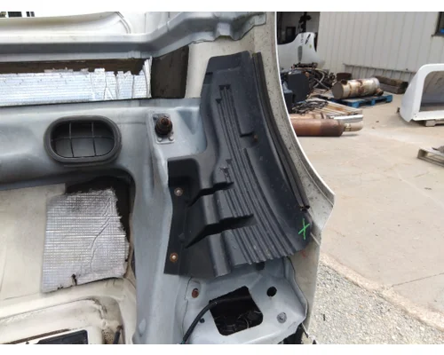 VOLVO VNL HOOD