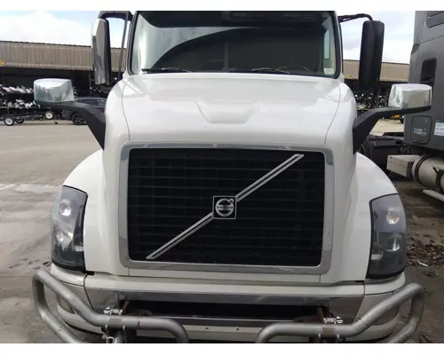 VOLVO VNL HOOD