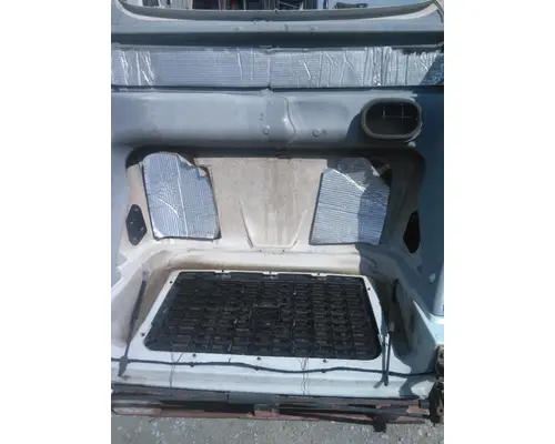 VOLVO VNL HOOD