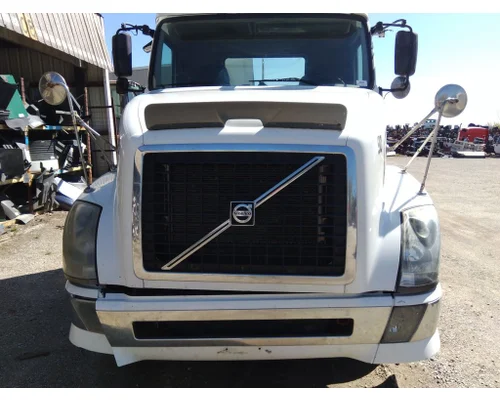 VOLVO VNL HOOD