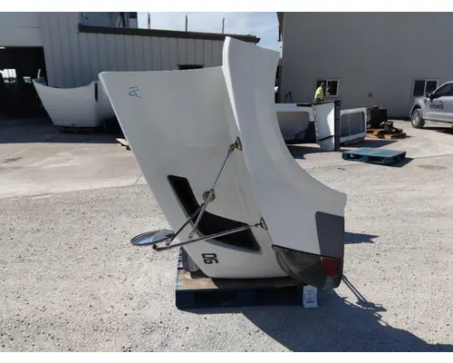 VOLVO VNL HOOD